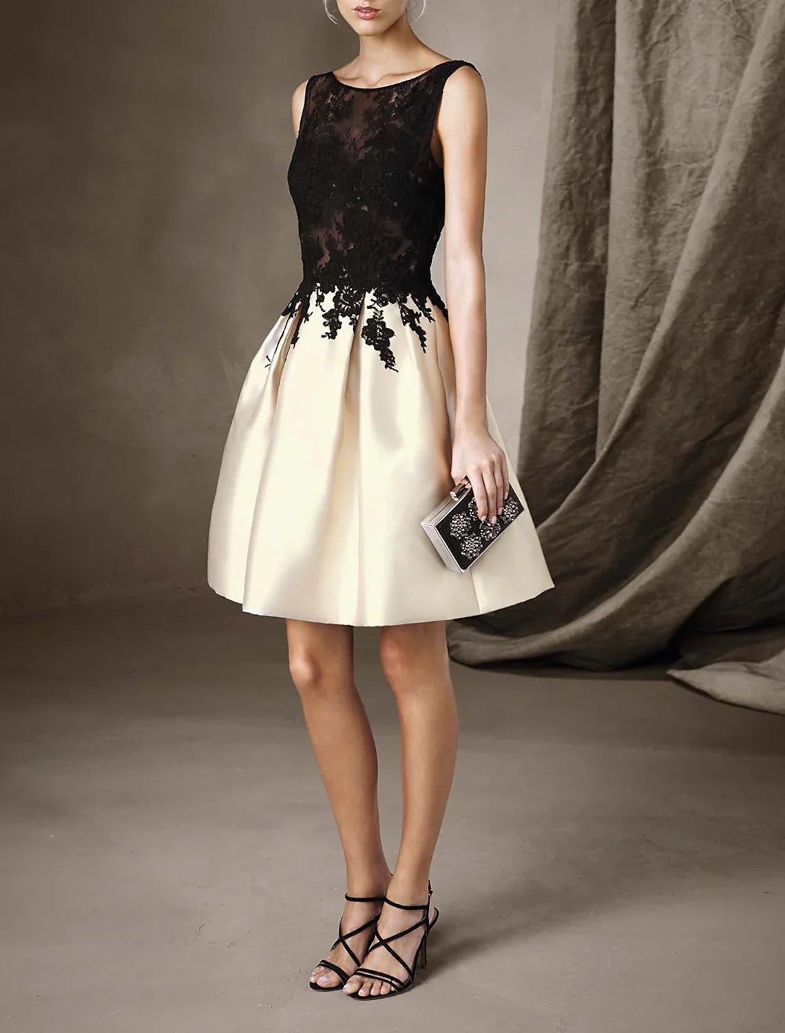 A-Line Cocktail Dresses Kentucky Derby Color Block Dress Party Wear Knee Length Sleeveless Jewel Neck Satin with Pleats Embroidery