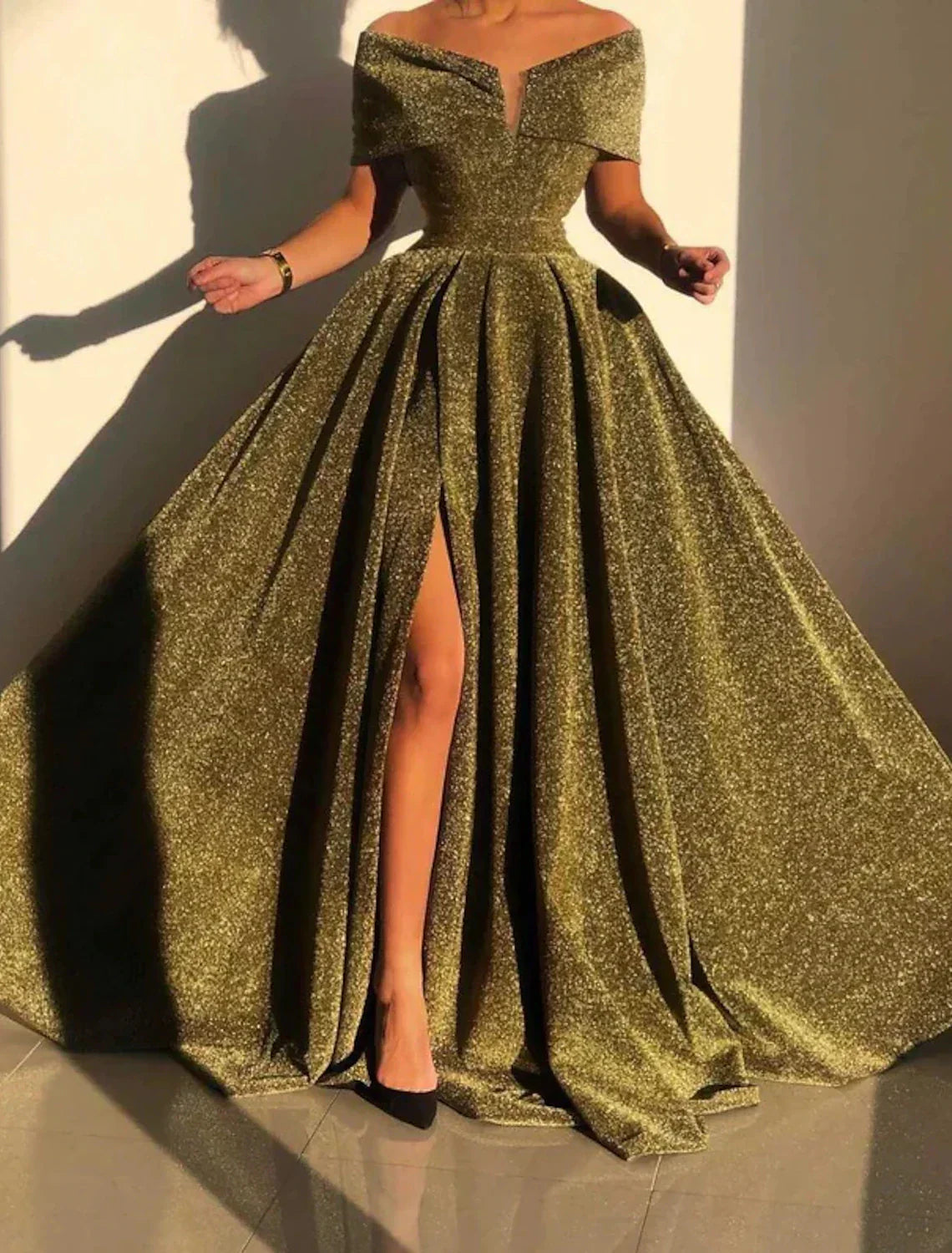 A-Line Sequin Evening Gown Prom Silver Green Sparkle & Shine Black Party Formal Dress Formal Fall Court Train Sleeveless Off Shoulder Slit