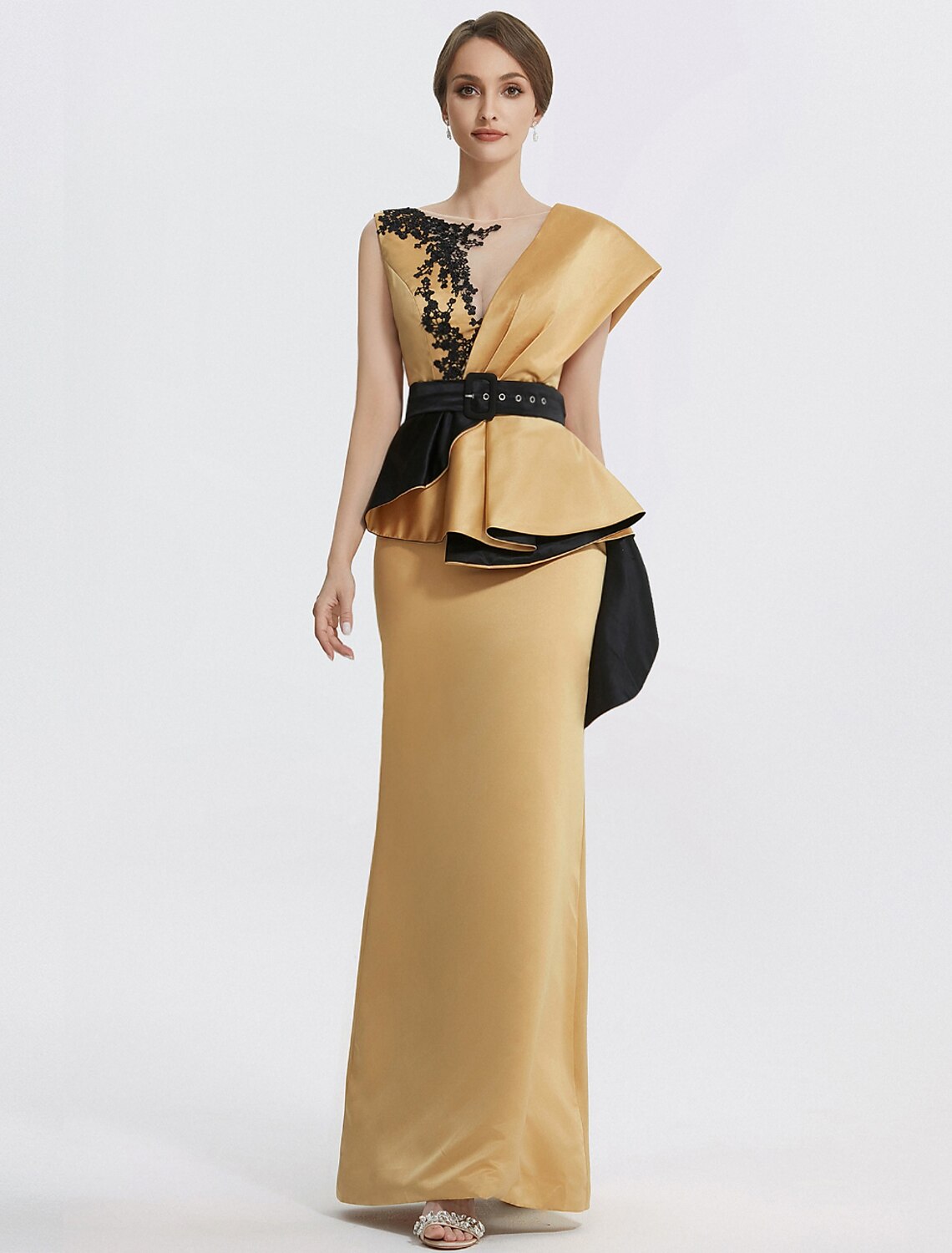Sheath / Column Evening Gown Elegant Dress Formal Floor Length Sleeveless Jewel Neck Satin with Embroidery Appliques