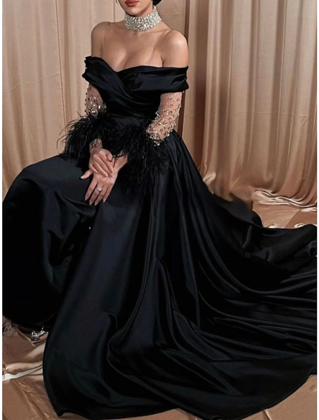 A-Line Evening Gown Elegant Dress Formal Black Dress Carival Sweep / Brush Train Long Sleeve Off Shoulder Satin with Rhinestone Feather Pleats