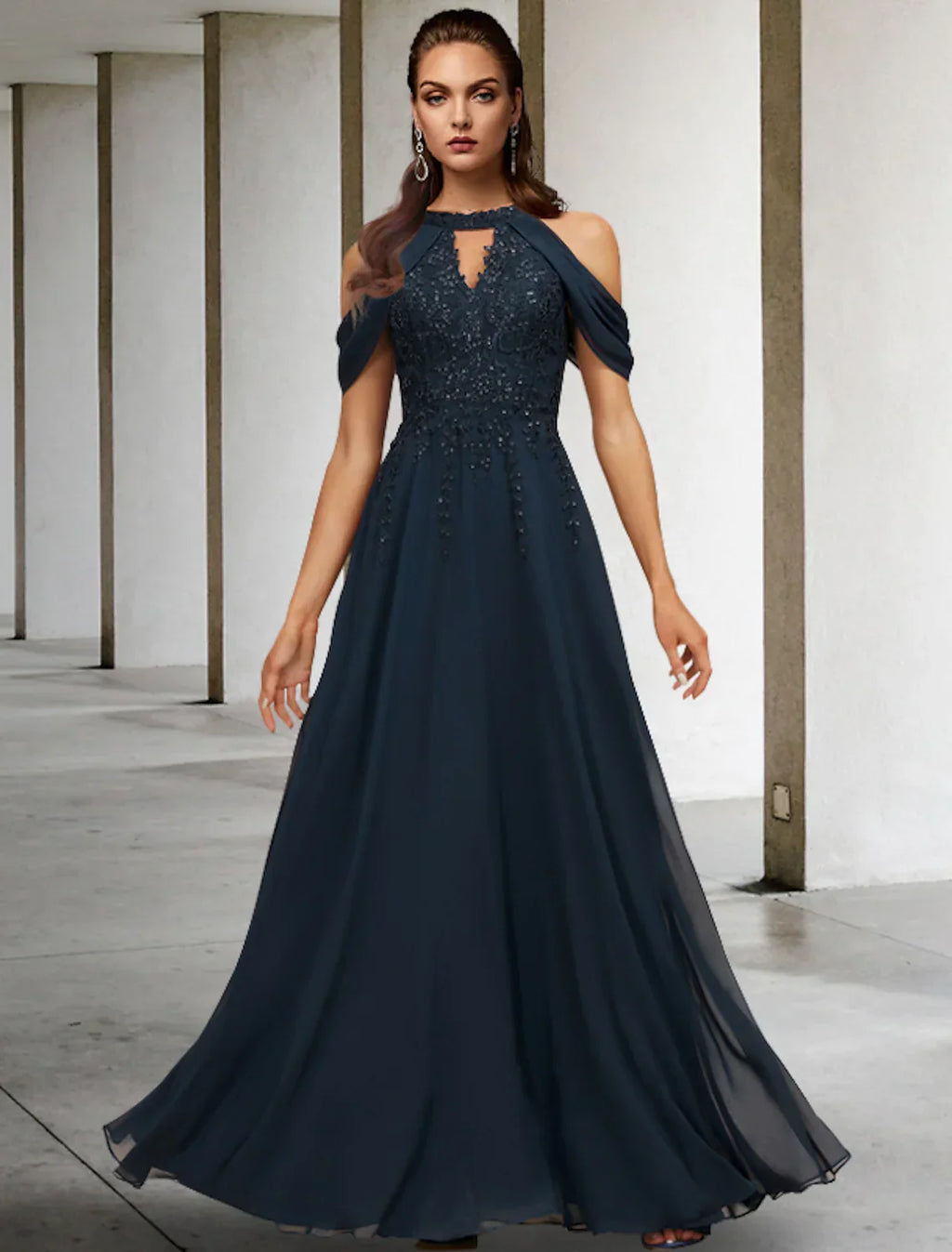 A-Line Mother of the Bride Dress Plus Size Elegant Floor Length Lace Tulle Sequined Sleeveless with Appliques