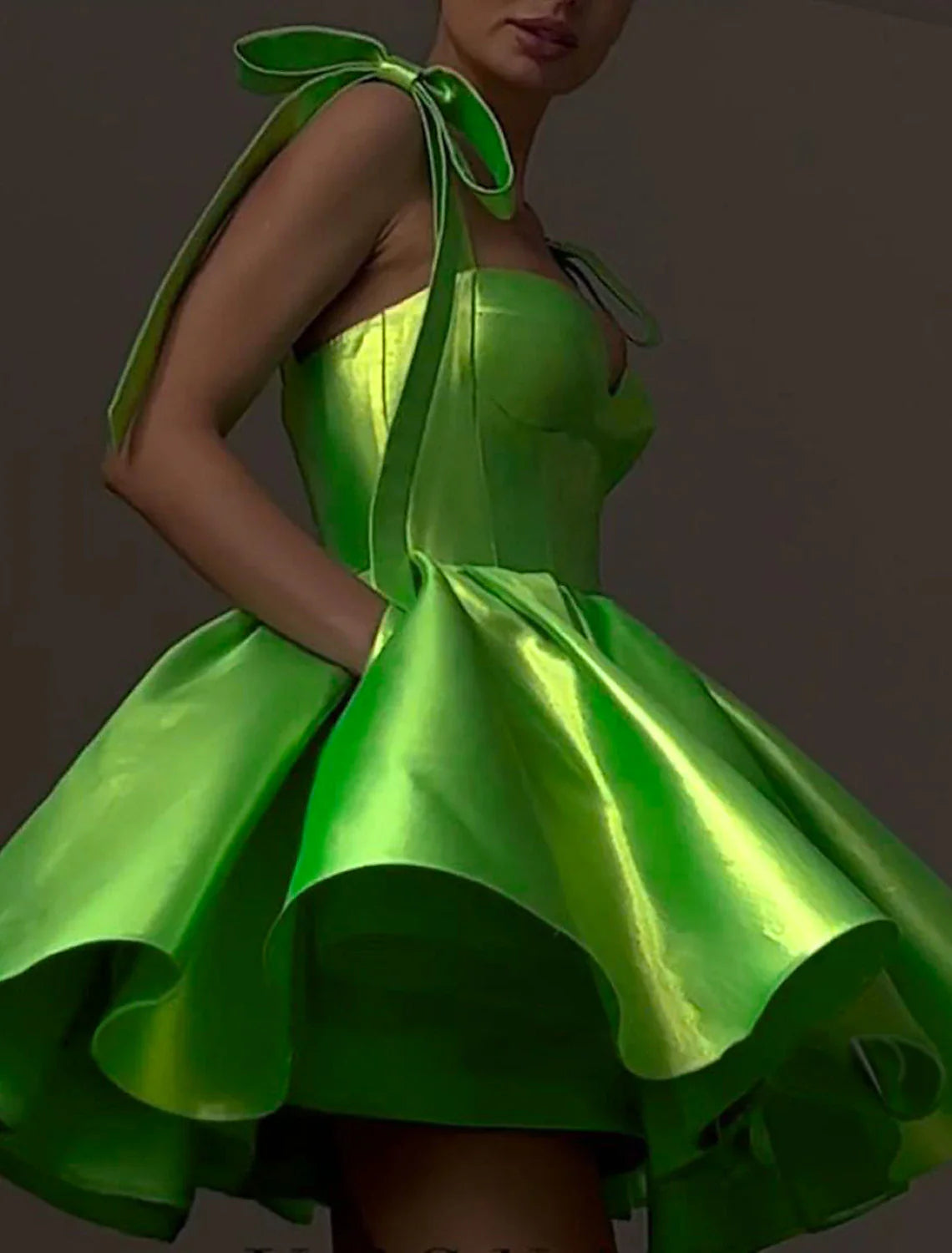 Robes de bal de fin d'année trapèze Corset Robe de vacances Remise des diplômes Courte / Mini Sans manches Fines bretelles Robe rose Satin avec nœud(s)