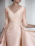 Sheath / Column Mother of the Bride Dress Formal Wedding Guest Elegant V Neck Sweep / Brush Train Satin Lace Sequined Half Sleeve with Appliques