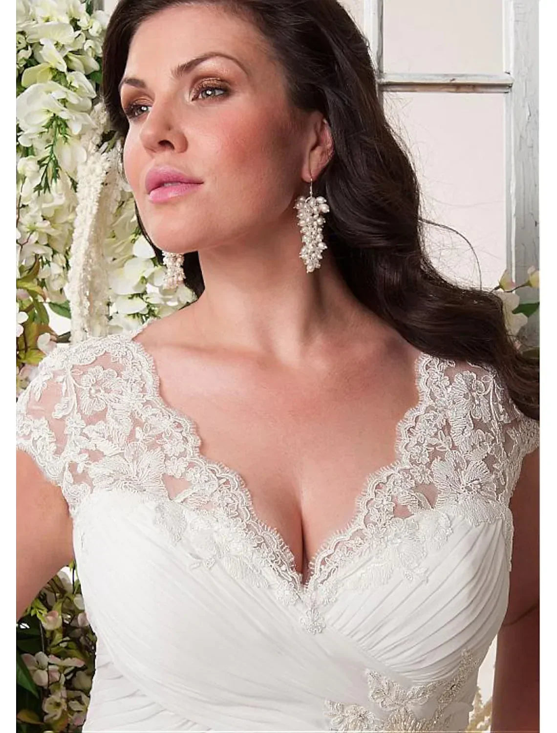Wedding Dresses Sleeveless V Neck Chiffon With Pleats