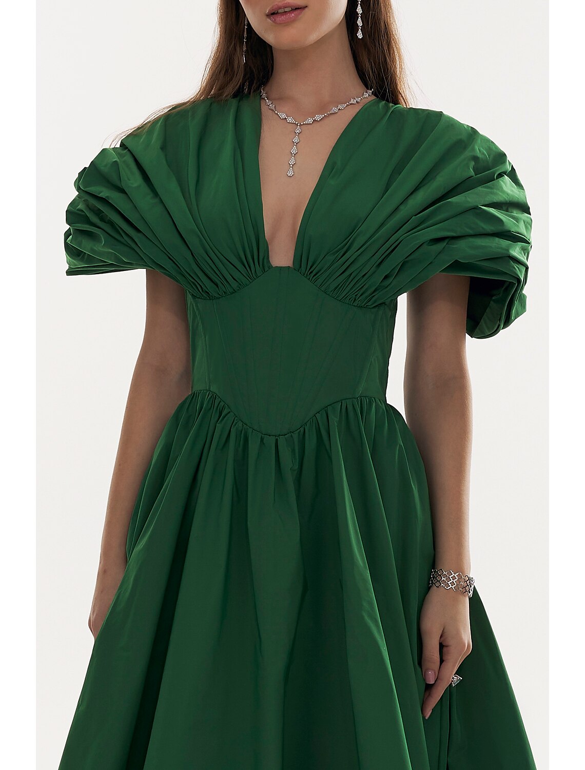 A-Line Evening Gown Elegant Christmas Red Green Dress Formal Black Dress Plus Size Fall Floor Length Short Sleeve V Neck Satin with Pleats