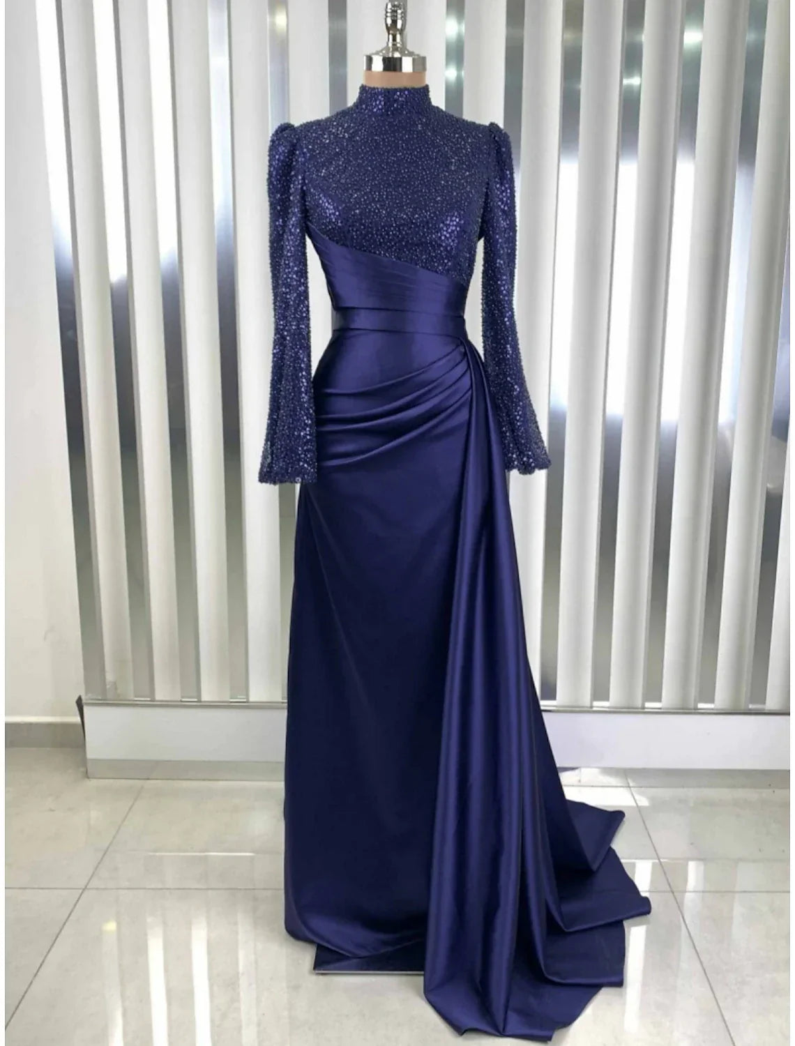 A-Line Evening Gown Champagne Christmas Elegant Dress Formal Sweep / Brush Train Long Sleeve High Neck Satin with Glitter Pleats Ruched