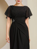 Sheath / Column Mother of the Bride Dress Wedding Guest Elegant Scoop Neck Ankle Length Chiffon Short Sleeve with Crystal Brooch Side-Draped