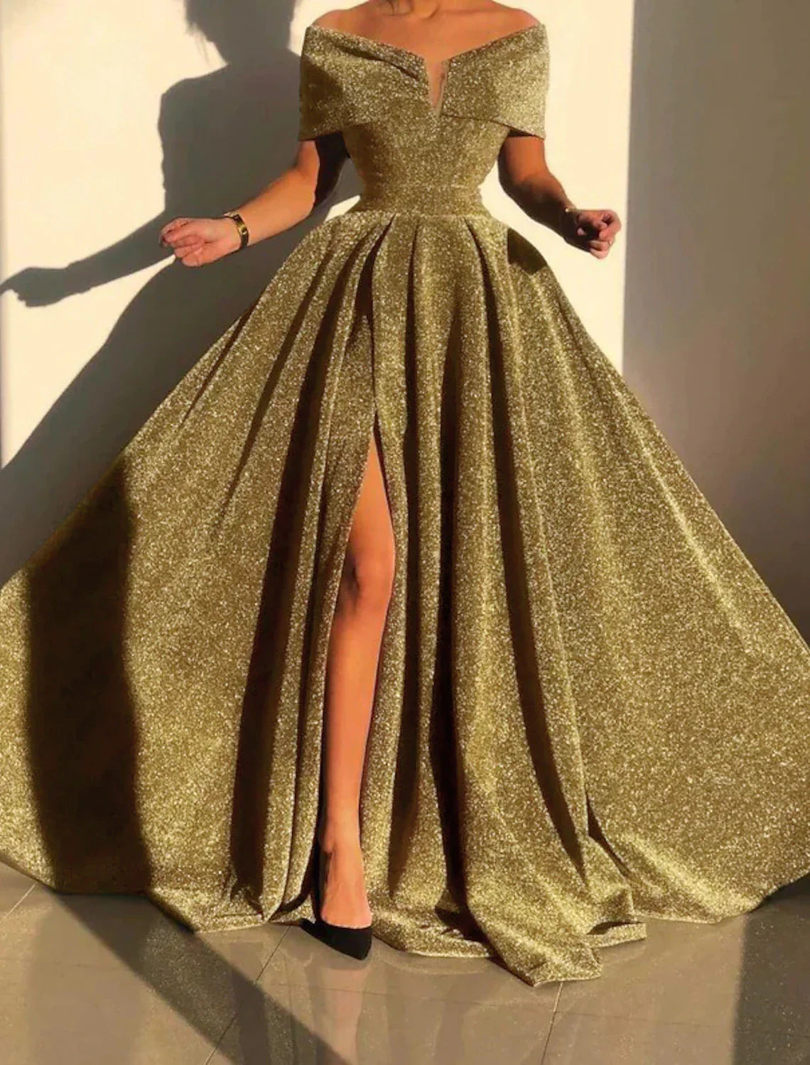 A-Line Sequin Evening Gown Prom Silver Green Sparkle & Shine Black Party Formal Dress Formal Fall Court Train Sleeveless Off Shoulder Slit