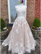 Engagement Wedding Dresses Formal Dresses Chapel Train A-Line Sleeveless Strap Lace Buttons