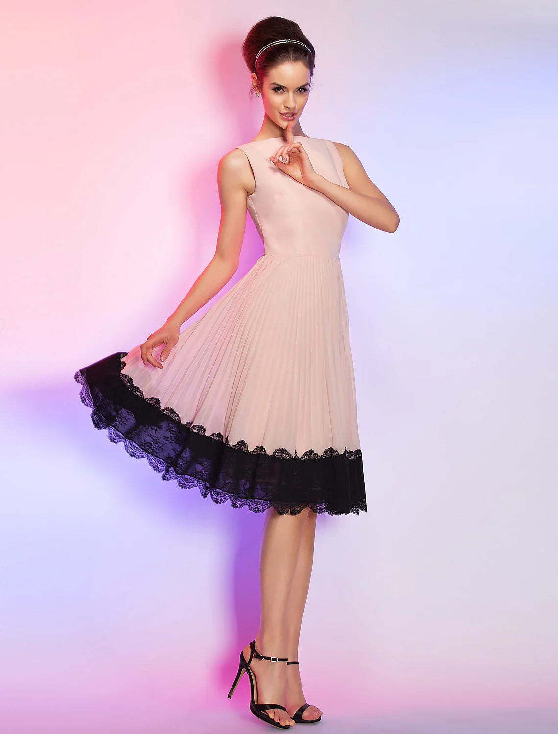A-Line Cute Dress Homecoming Knee Length Sleeveless Boat Neck Pink Dress Chiffon with Lace