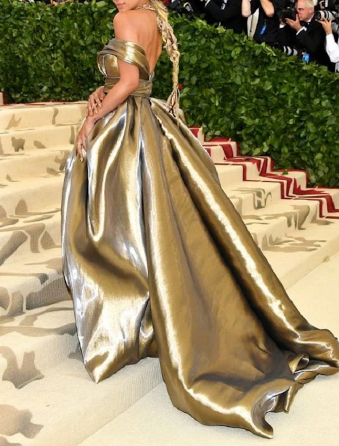 A-Line Evening Gown Celebrity Style Dress Carnival Christmas Red Green Dress Floor Length Sleeveless Off Shoulder Satin with Ruched