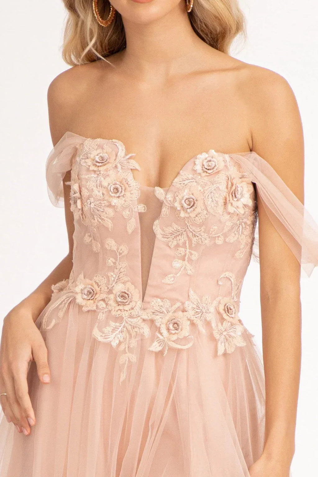 Romantic A-Line Sweetheart Off-Shoulder Lace-Up Floor-Length Prom Dress
