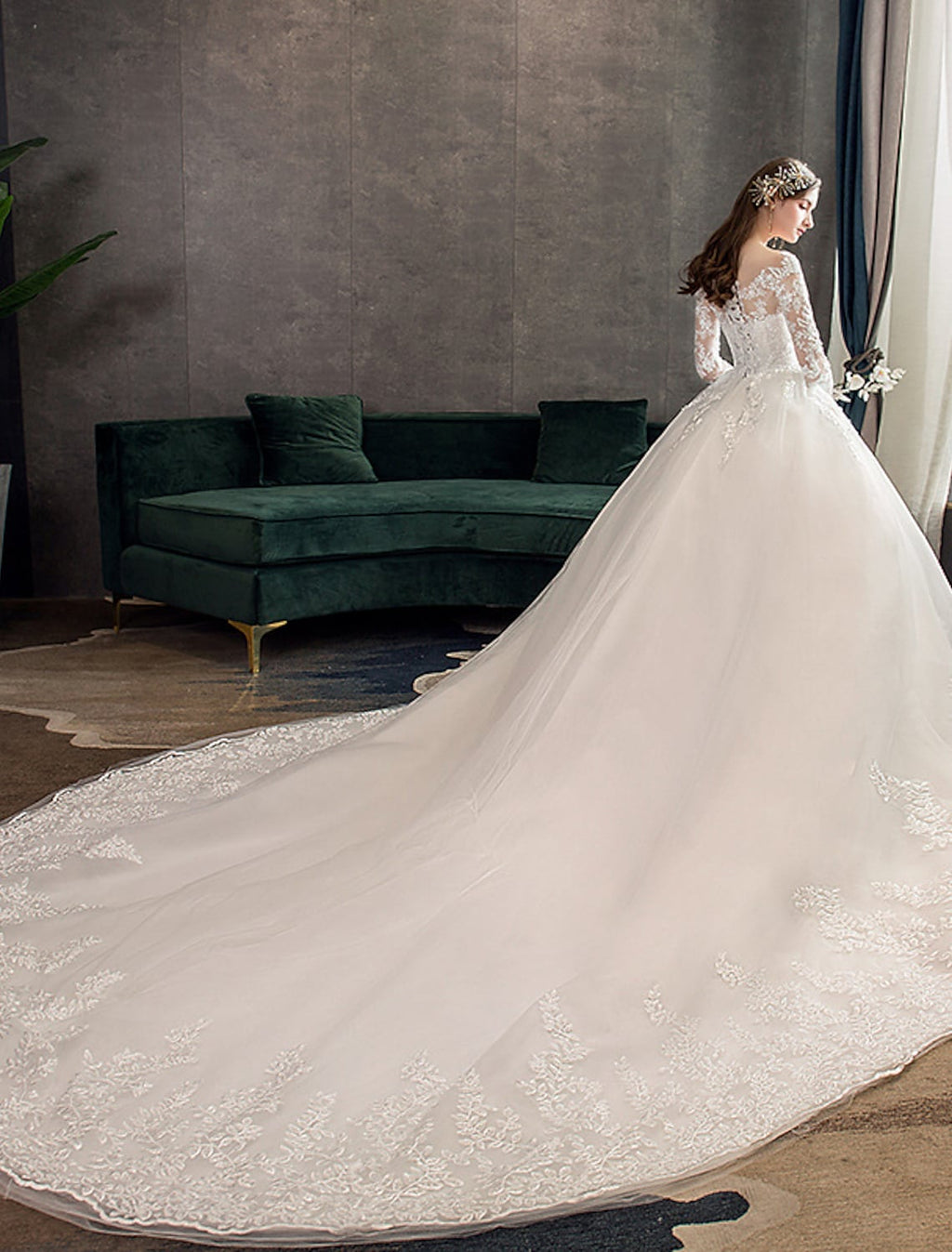 Engagement Open Back Formal Wedding Dresses Chapel Train Long Sleeve Lace With Pleats Appliques