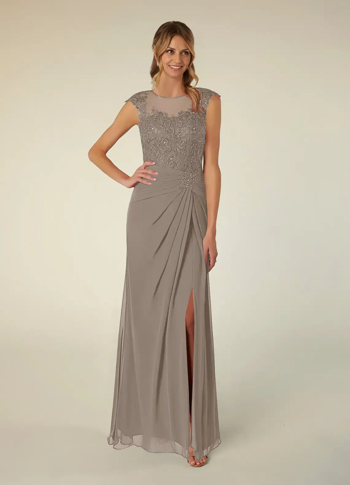 Black Dress A-Line Scoop Neck Sequins Mother of the Groom Dresses Elegant Illusion Cap Sleeves Leg Slit Evening Dress