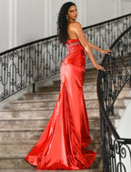 Elegant Sparkle Shine Wedding Guest Formal Evening Dress Strapless Sleeveless Satin with Crystals