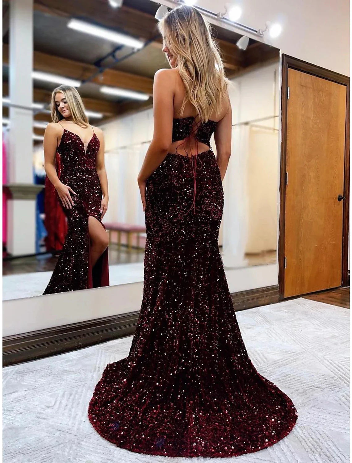 Mermaid / Trumpet Prom Dresses Sparkle & Shine Dress Formal Wedding Party Court Train Sleeveless V Neck Sequined Backless with Sequin Slit