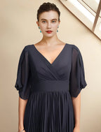 A-Line Mother of the Bride Dress Plus Size Elegant V Neck Chiffon Half Sleeve with Pleats