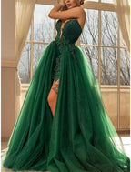A-Line Evening Gown Elegant Dress Formal Sweep / Brush Train Christmas Red Green Dress Sleeveless Sweetheart Tulle with Glitter Pleats Slit
