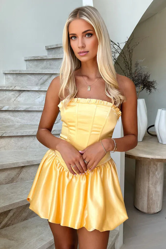 A-Line Strapless Sleeveless Backless Short-Mini Homecoming Dress